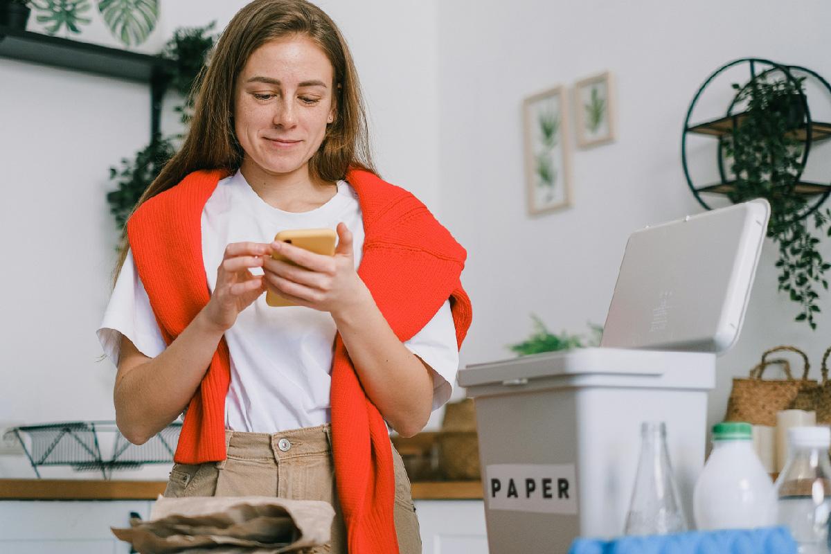 Ahorro futuro: eficiencia energética y tecnología en tu hogar. Ahorro futuro: eficiencia energética y tecnología en tu hogar.